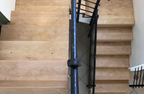 חידוש מדרגות עץ